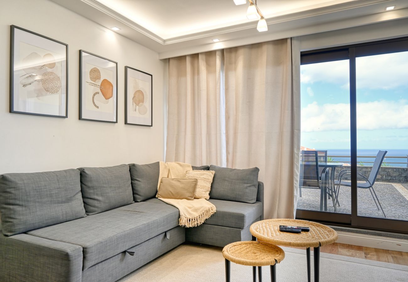 Apartamento en Caniço - Ocean View, a Home in Madeira
