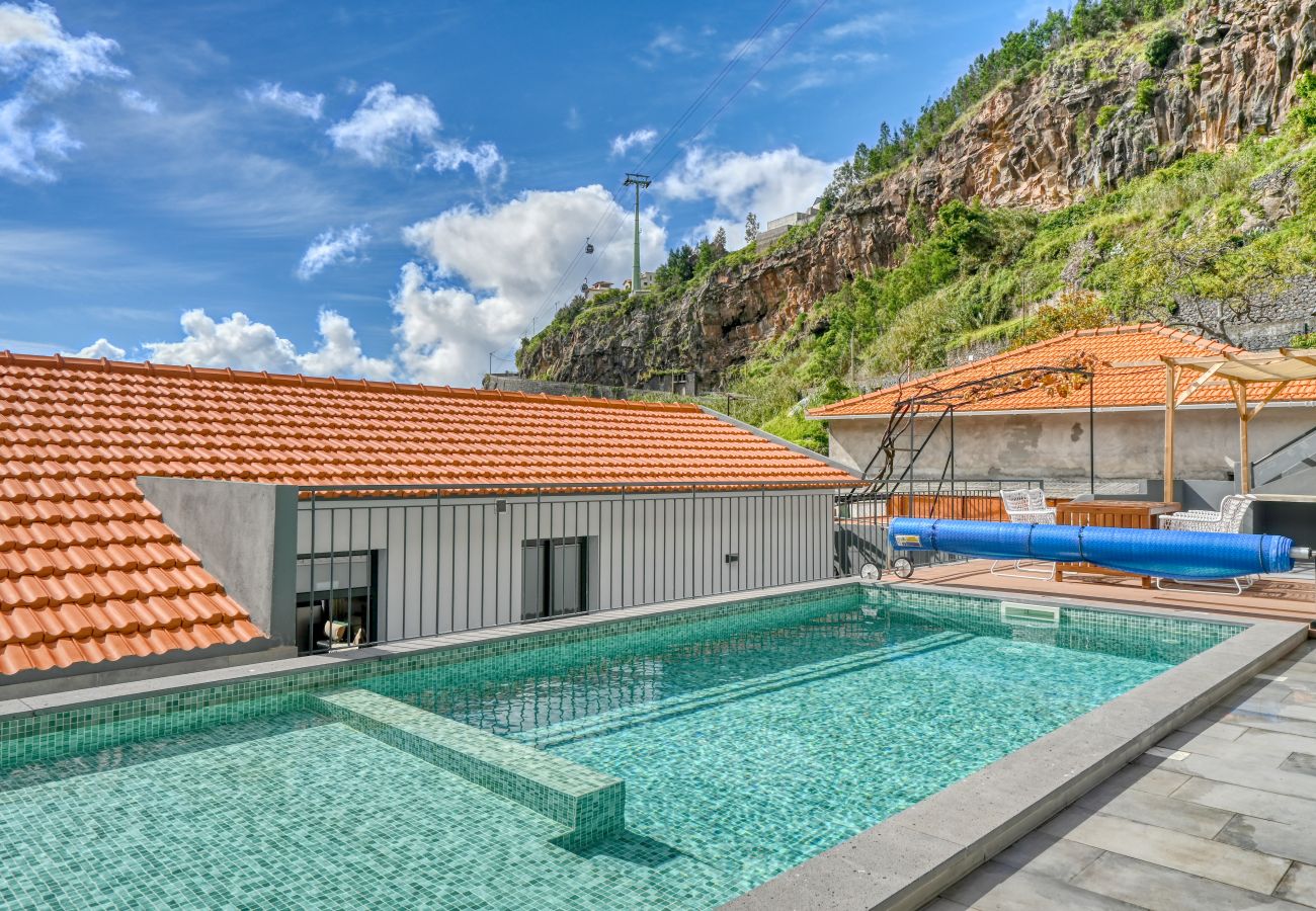 Casa en Funchal - Valley House, a Home in Madeira