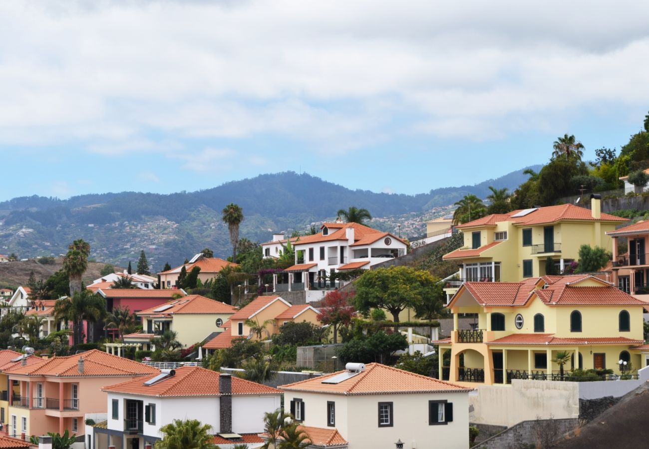 Appartement à Funchal - São Martinho, a Home in Madeira