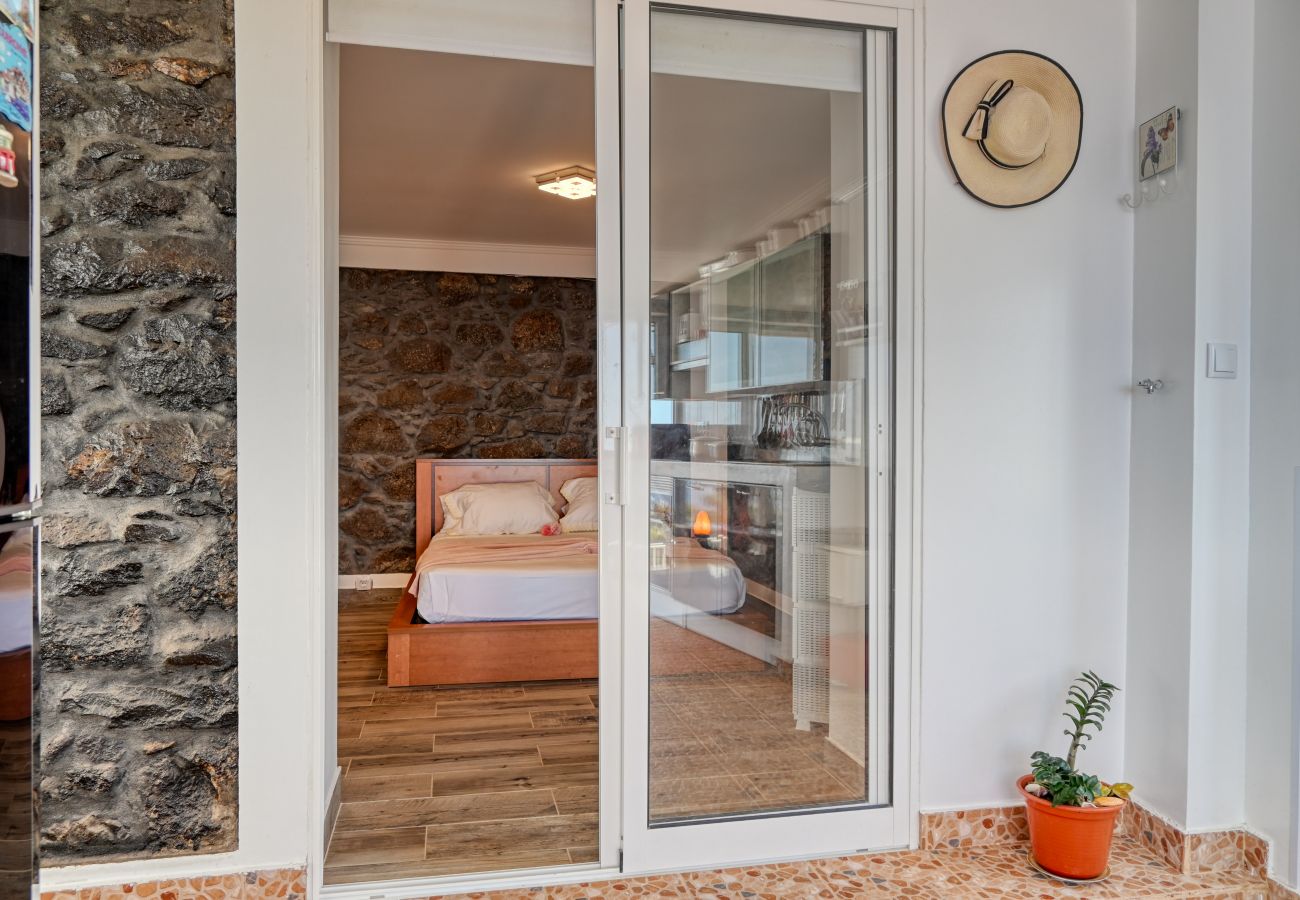 Gîte Rural à Calheta - Casa Sienna, a Home in Madeira