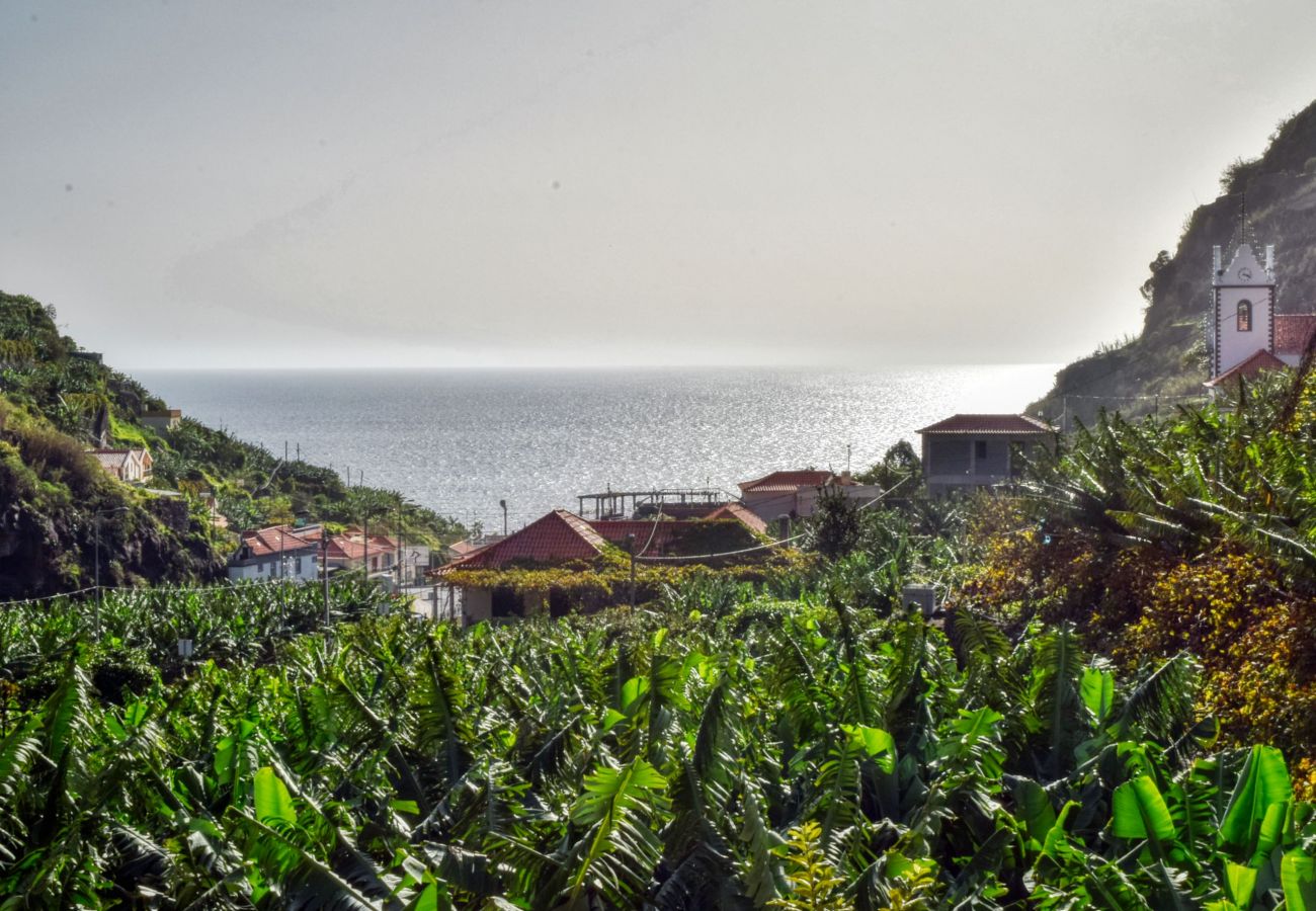 Apartamento em Tabua - Casa da Praia, a Home in Madeira
