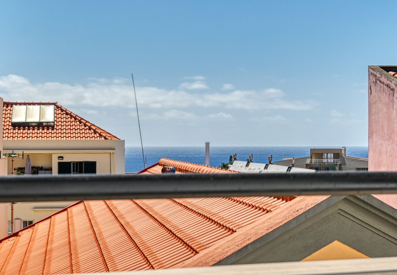 Estúdio em Funchal - Beco Santa Emilia 4Q, a Home in Madeira