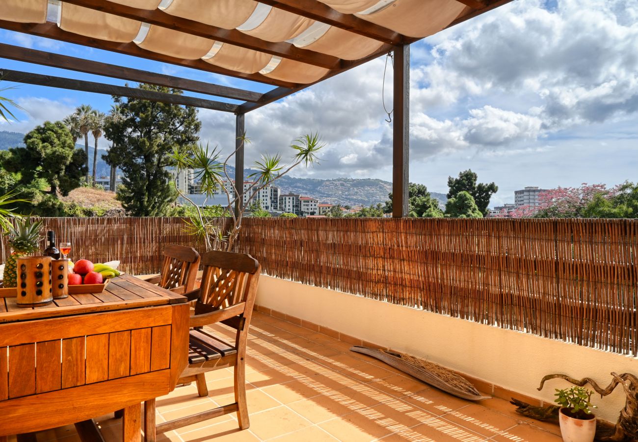 Apartment in Funchal - Magnólia, a Home in Madeira